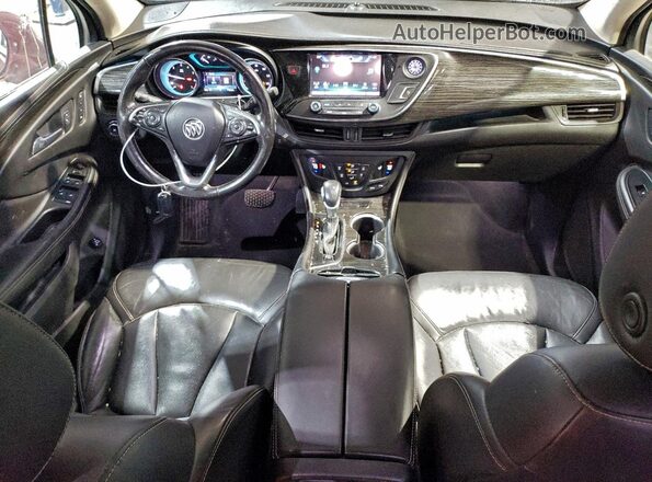 LRBFX1SA5JD007049 2018 BUICK ENVISION Красный Вид панели приборов