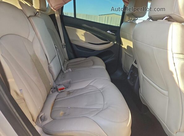 LRBFX1SA9JD080859 2018 BUICK ENVISION Silver Vista interior trasera