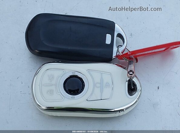LRBFXASA5HD023567 2017 BUICK ENVISION Silver Widok deski rozdzielczej