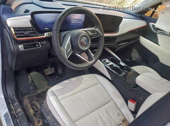 LRBFZME4XSD089136 2025 BUICK ENVISION White Vista del salpicadero