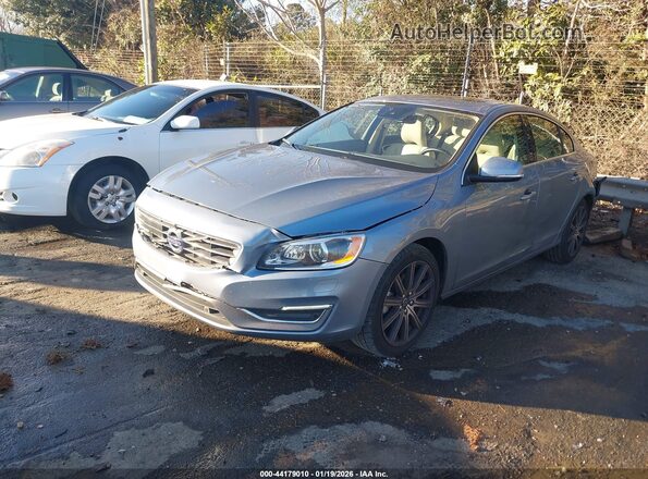 LYV402HM2HB148797 2017 VOLVO S60 INSCRIPTION Серебряный Передняя левая четверть