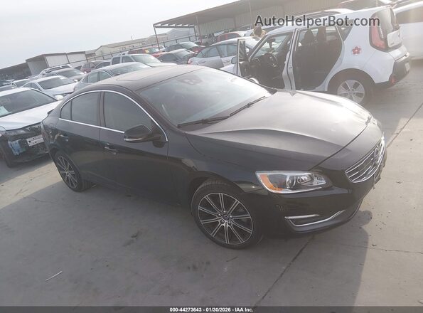 LYV402HM2JB178338 2018 VOLVO S60 INSCRIPTION Black Widok wnętrza z tyłu