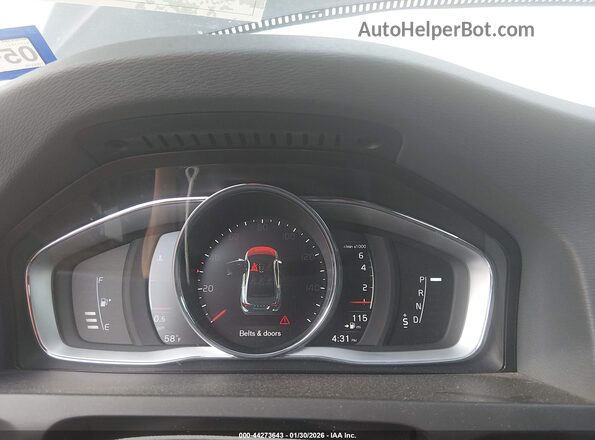 LYV402HM2JB178338 2018 VOLVO S60 INSCRIPTION Black Widok tylnych siedzeń