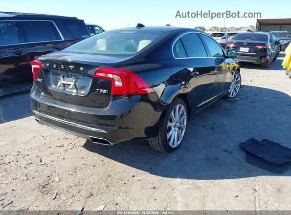 LYV402TM2JB178976 2018 VOLVO S60 INSCRIPTION Черный Задняя правая четверть