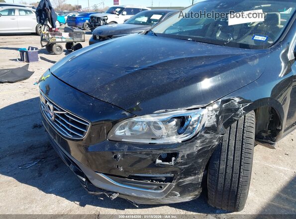 LYV402TM2JB178976 2018 VOLVO S60 INSCRIPTION Черный Вид спереди
