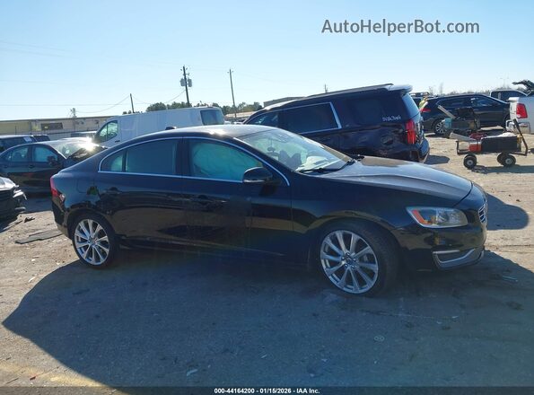 LYV402TM2JB178976 2018 VOLVO S60 INSCRIPTION Черный Вид задней части салона