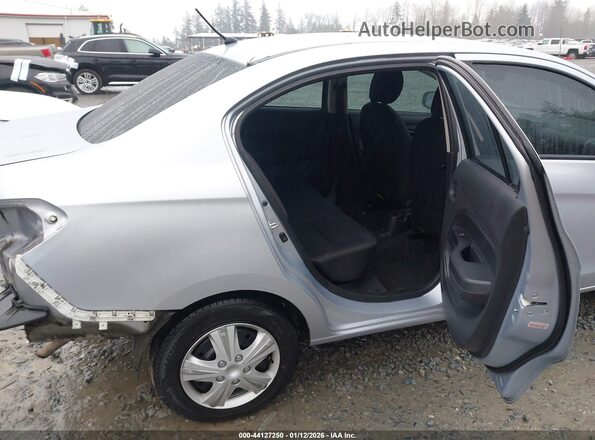 ML32F3FJ6HHF13930 2017 MITSUBISHI MIRAGE G4 Silver Widok naklejki z numerem VIN