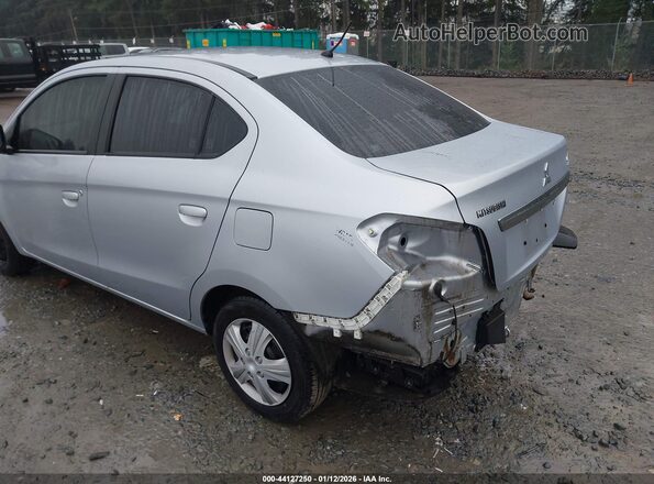 ML32F3FJ6HHF13930 2017 MITSUBISHI MIRAGE G4 Silver Widok z przodu