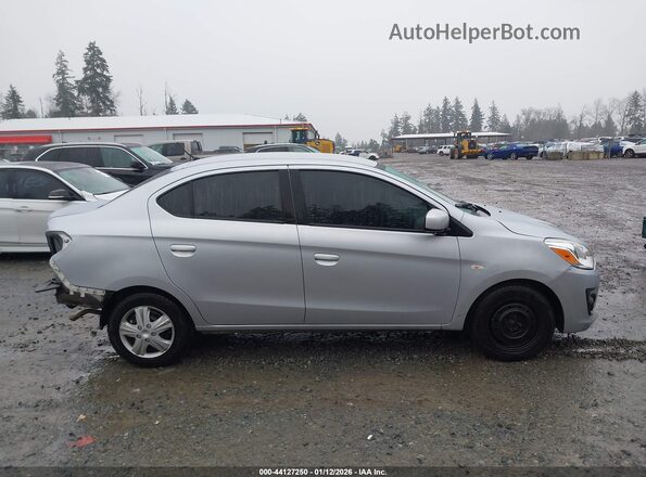 ML32F3FJ6HHF13930 2017 MITSUBISHI MIRAGE G4 Silver Widok wnętrza z tyłu