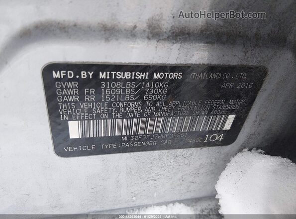 ML32F3FJ7HHF05951 2017 MITSUBISHI MIRAGE G4 Silver Vista del compartimento del motor