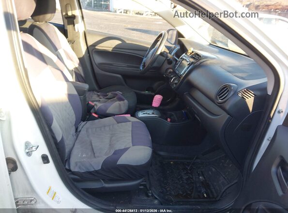 ML32F3FJ7JHF10010 2018 MITSUBISHI MIRAGE G4 Белый Вид салона спереди