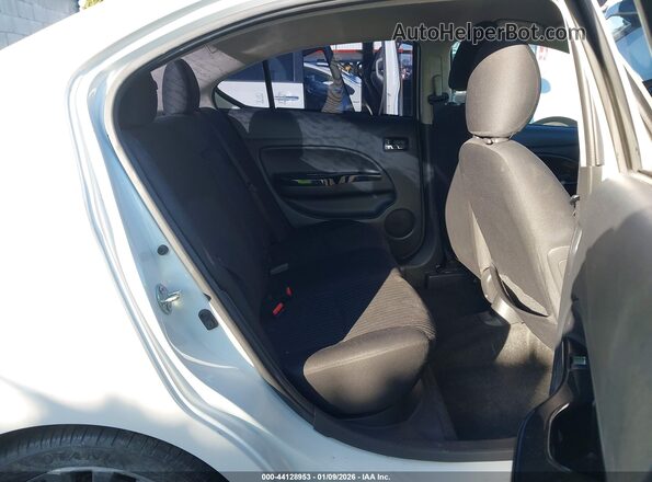 ML32F4FJ7JHF16072 2018 MITSUBISHI MIRAGE G4 White Widok naklejki z numerem VIN