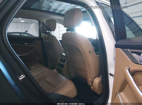 SADCJ2EX4NA692295 2022 JAGUAR F-PACE White VIN კოდის სტიკერის ხედი