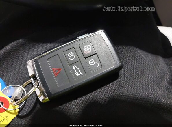 SADCJ2EX4PA708210 2023 JAGUAR F-PACE Черный Вид панели приборов