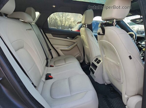SADCJ2EX6NA698776 2022 JAGUAR F-PACE Черный Вид задней части салона