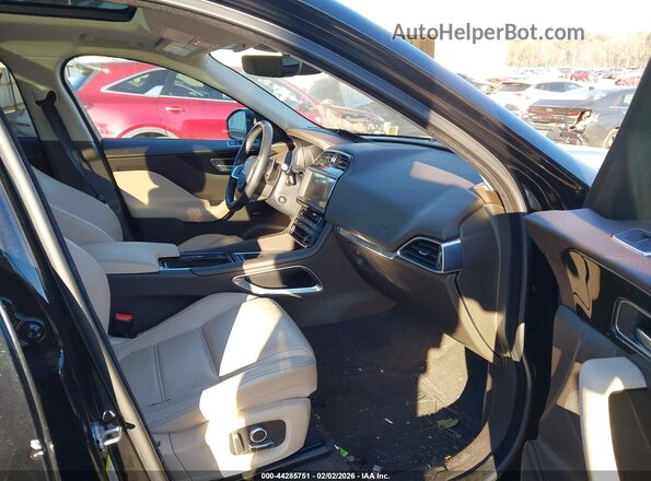 SADCK2FX5LA662151 2020 JAGUAR F-PACE Черный Вид салона спереди