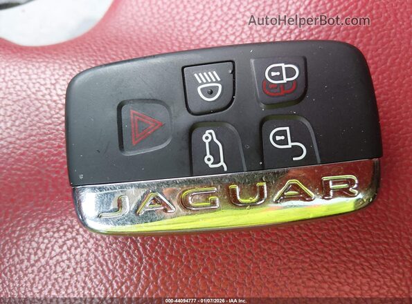 SADCM2BV5HA053633 2017 JAGUAR F-PACE White Вид панелі приладів