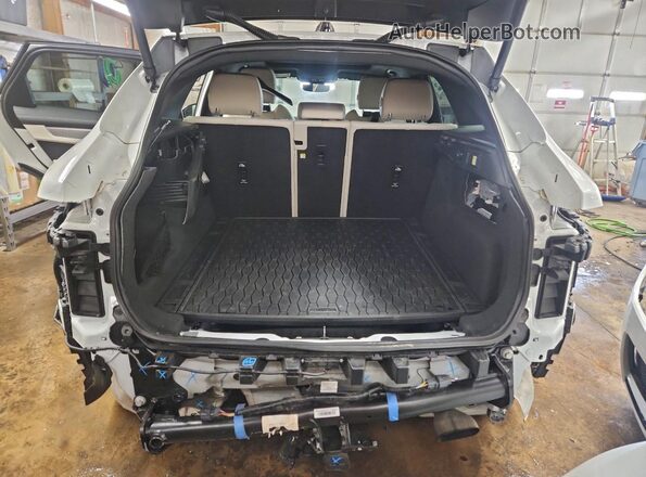 SADCT2FU3RA731270 2024 JAGUAR F-PACE White Vista trasera