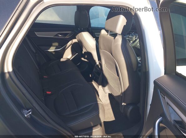 SADCT2FU8TA758391 2026 JAGUAR F-PACE White Vista de la etiqueta del VIN