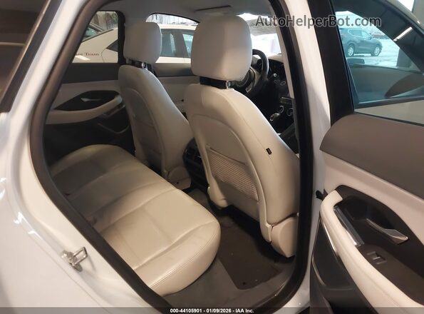 SADFJ2FX9K1Z47465 2019 JAGUAR E-PACE Белый Вид наклейки с VIN-кодом