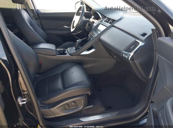 SADFP2FX4J1Z14371 2018 JAGUAR E-PACE Черный Вид салона спереди