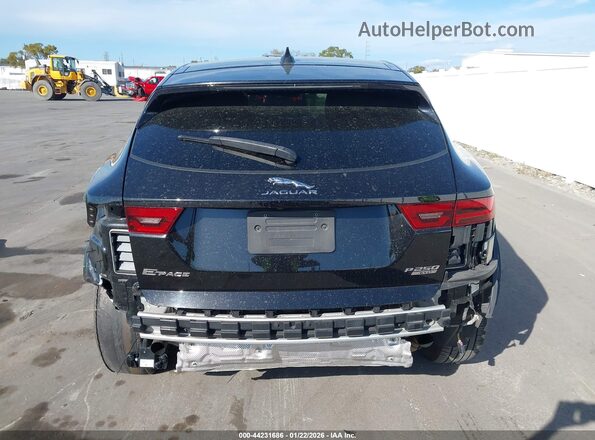 SADFP2FX4J1Z14371 2018 JAGUAR E-PACE Черный 