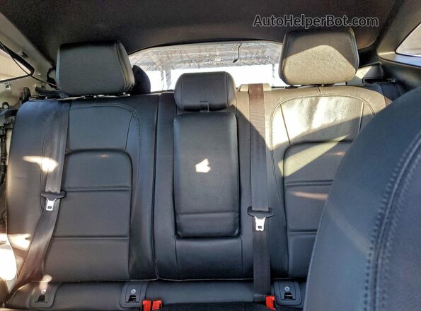 SADFP2FX6J1Z15389 2018 JAGUAR E-PACE White უკანა სავარძლების ხედი