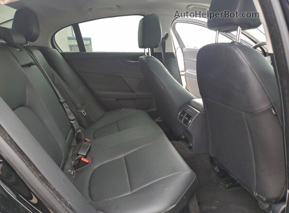 SAJAD4FXXKCP53025 2019 JAGUAR XF Черный Вид задних сидений