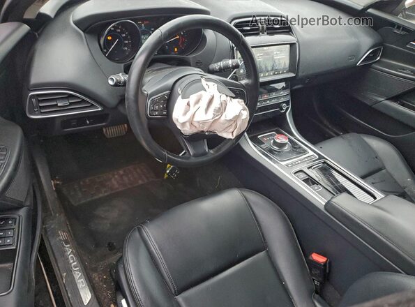 SAJAD4FXXKCP53025 2019 JAGUAR XF Черный Вид панели приборов