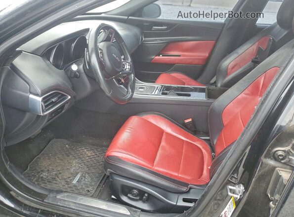 SAJAF4BV3HA961198 2017 JAGUAR XF Черный Вид салона спереди