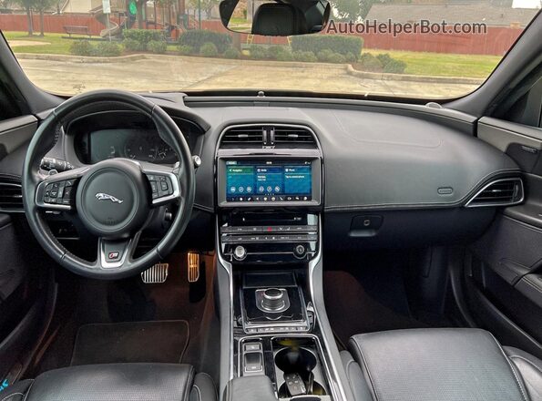 SAJAG4FV7KCP48855 2019 JAGUAR XF Gray ხელსაწყოთა პანელის ხედი