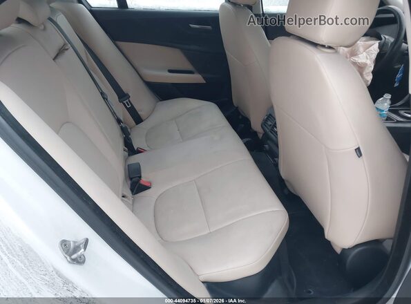 SAJAJ4BN4HA952296 2017 JAGUAR XF Белый Вид наклейки с VIN-кодом