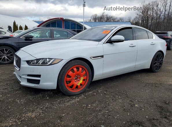 SAJAN4EV3JCP17768 2018 JAGUAR XF White Vista tres cuartos delantera izquierda