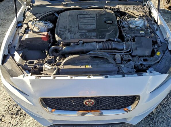 SAJAR4FX1KCP49673 2019 JAGUAR XF White Rear interior view
