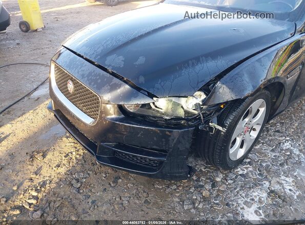 SAJAR4FX2JCP35800 2018 JAGUAR XF Black Widok z przodu