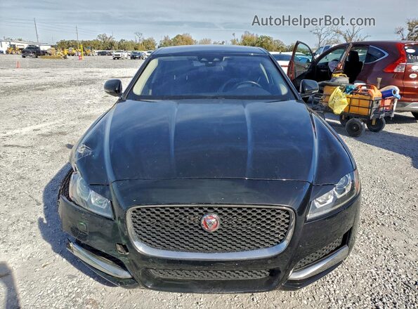 SAJBE4BV8GCY14014 2016 JAGUAR XF Black Widok z przodu