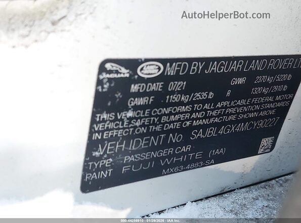 SAJBL4GX4MCY90227 2021 JAGUAR XF Белый Вид подкапотного пространства