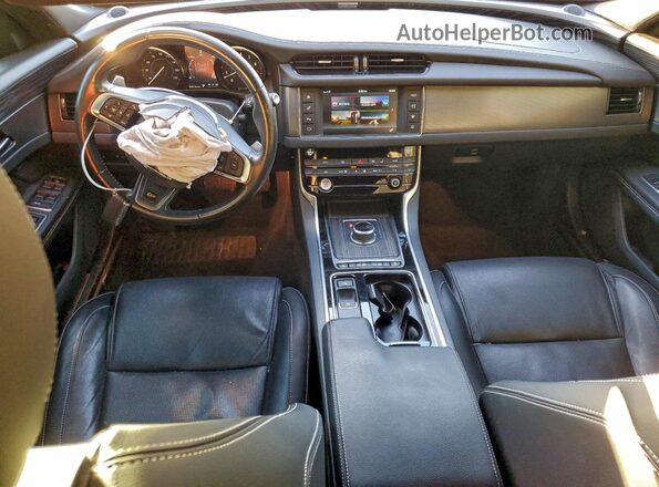 SAJBM2FV1JCY68232 2018 JAGUAR XF Угольный Вид панели приборов