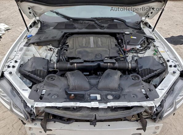 SAJWA1C73H8W12486 2017 JAGUAR XJ Белый Вид подкапотного пространства