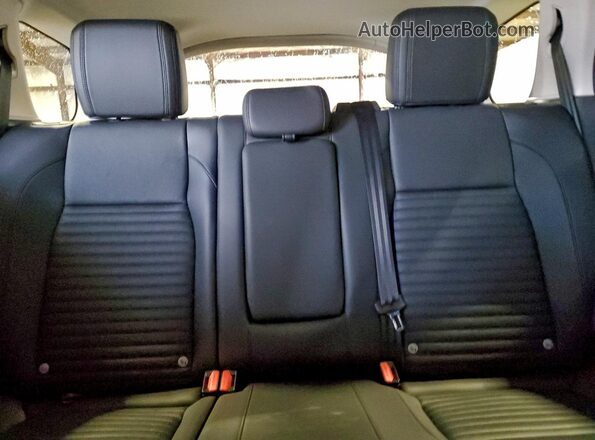 SALCJ2FX7SH356341 2025 LAND ROVER DISCOVERY Black Rear seats view