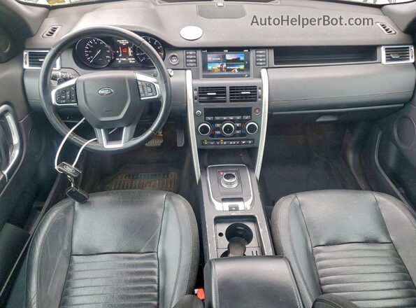 SALCT2BG2GH553635 2016 LAND ROVER DISCOVERY Черный Вид панели приборов
