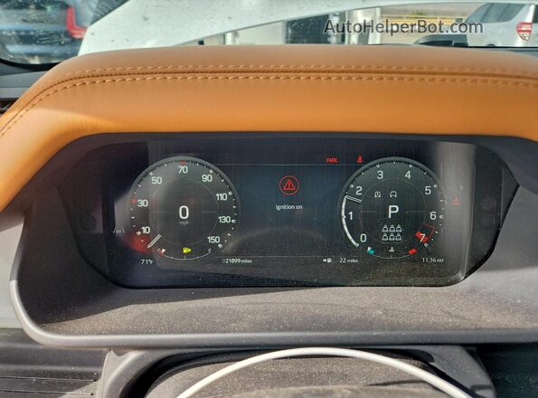 SALE2FEU4R2279591 2024 LAND ROVER DEFENDER White Instrument cluster view