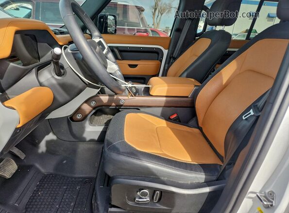SALE2FEU4R2279591 2024 LAND ROVER DEFENDER White Front interior view