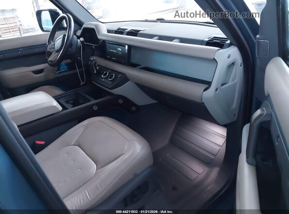 SALEJEEX7L2018034 2020 LAND ROVER DEFENDER Серый Вид салона спереди