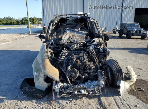 SALEP7RU9N2097753 2022 LAND ROVER DEFENDER Белый Вид спереди