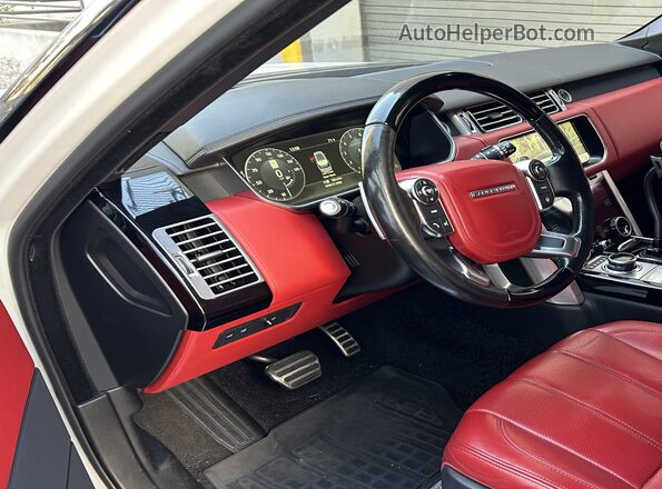 SALGV2FE8HA325055 2017 LAND ROVER RANGE ROVER Белый Вид салона спереди