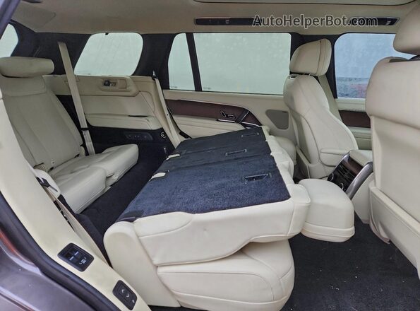 SALKPBE96SA283629 2025 LAND ROVER RANGE Charcoal Widok wnętrza z tyłu