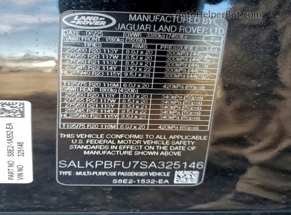 SALKPBFU7SA325146 2025 LAND ROVER RANGE Black Widok wnętrza 360 stopni