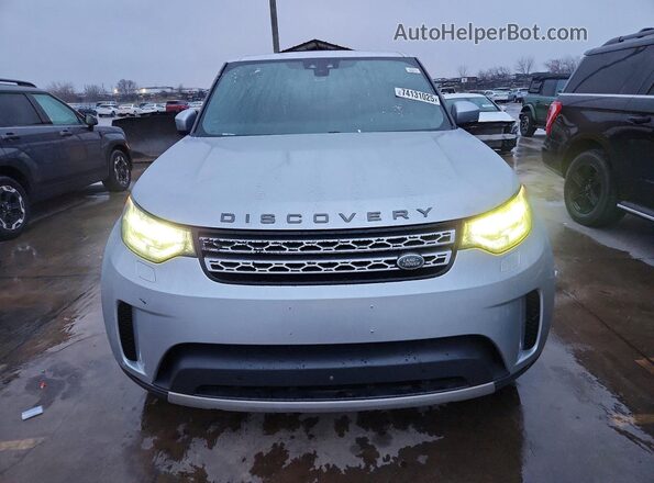 SALRRBBKXHA031097 2017 LAND ROVER DISCOVERY Серебряный Вид спереди