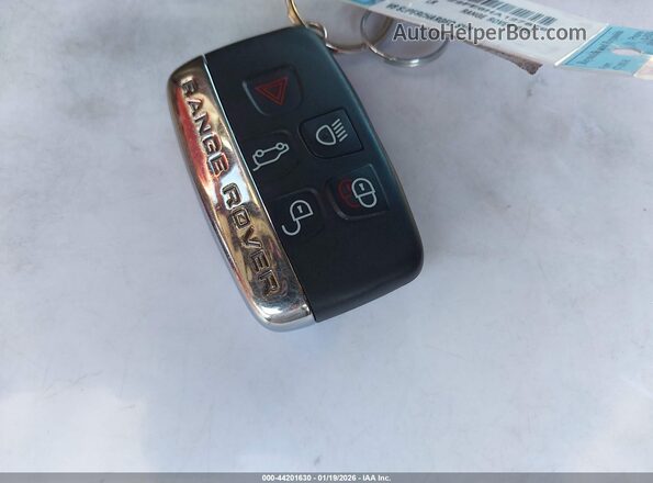 SALWZ2FE6HA127879 2017 LAND ROVER RANGE ROVER SPORT Красный Вид панели приборов